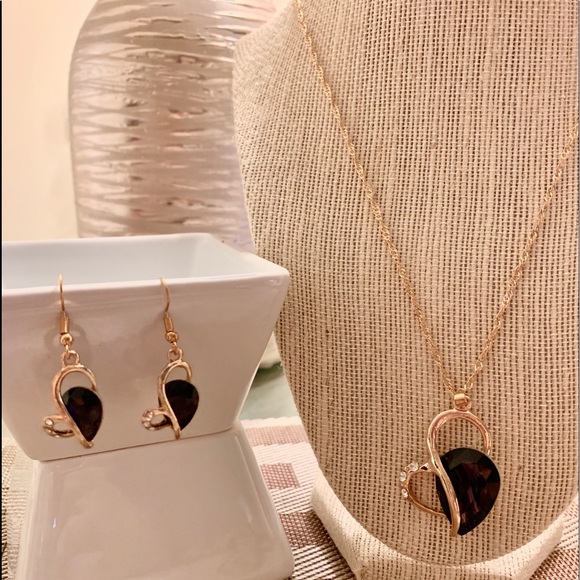 Crystal Necklace Earring Set - Picture 3 of 7